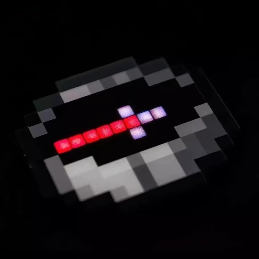 Minecraft-Style Compass Pendant, Pixel Art Mc Game Peripheral, Movable Compass with Directional Pointer, Personalized Pointer