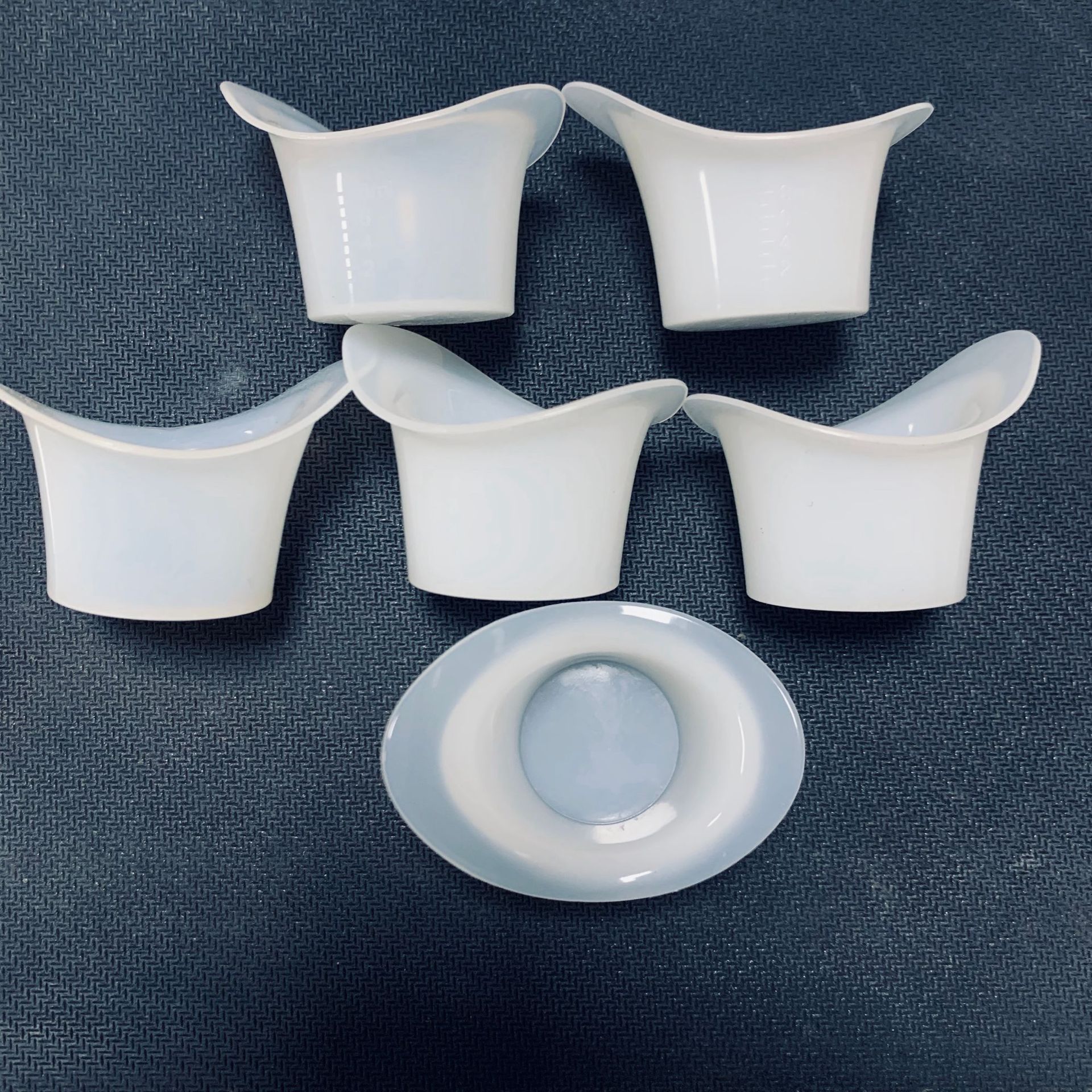 Manufacturer Wholesale 8ml Silicone Eye Wash Cup, High Quality Soft Cleaning Cup, Eye Mask Cup, Contact Lens Cleaning Cup, Eye Wash Cup