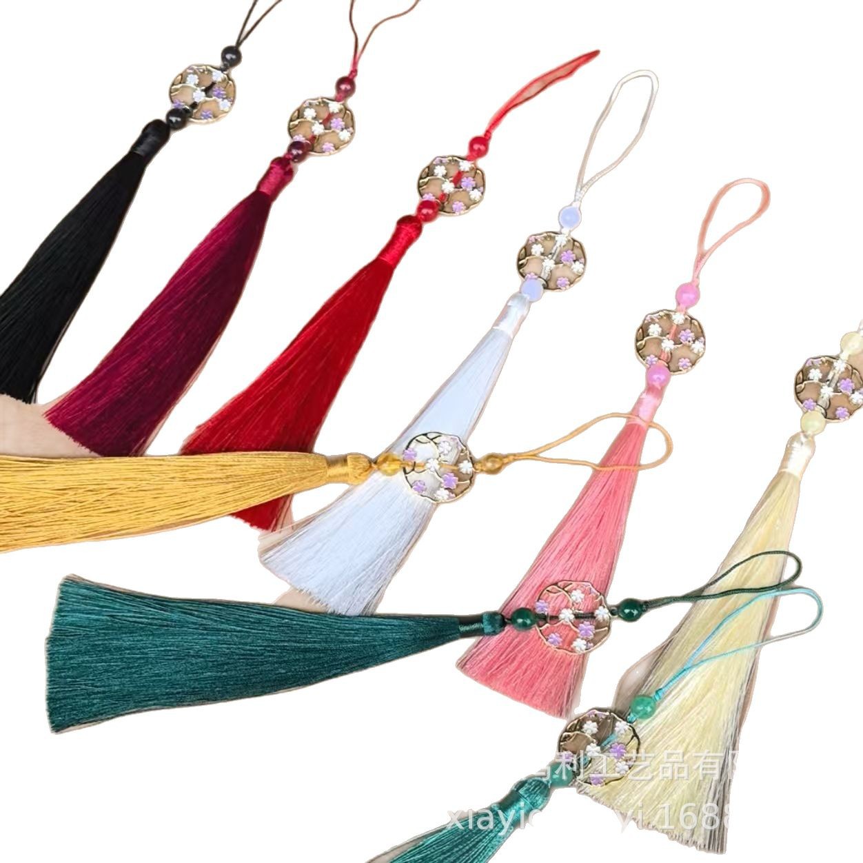 Factory direct seven flowers tassel ancient cheongsam placket accessories folding fan bag hanging spike retro soft spike