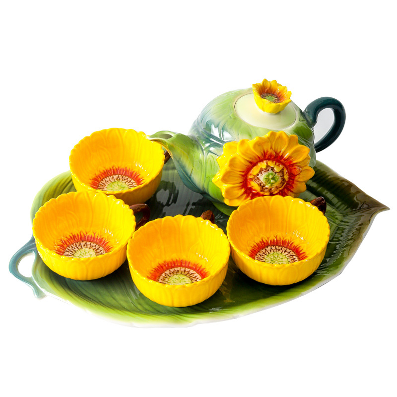 Jinfulan new creative pastoral sunflower underglaze ceramic black tea cup flower and grass tea set suit moving gift