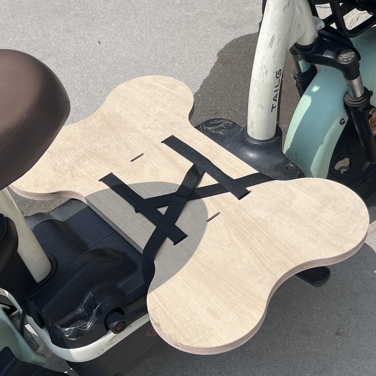 Electric Vehicle with Large Dog Accessory for Pet Travel, Widened Extension Board for Cycling with Dog, Autumn Outing (Flap Board)