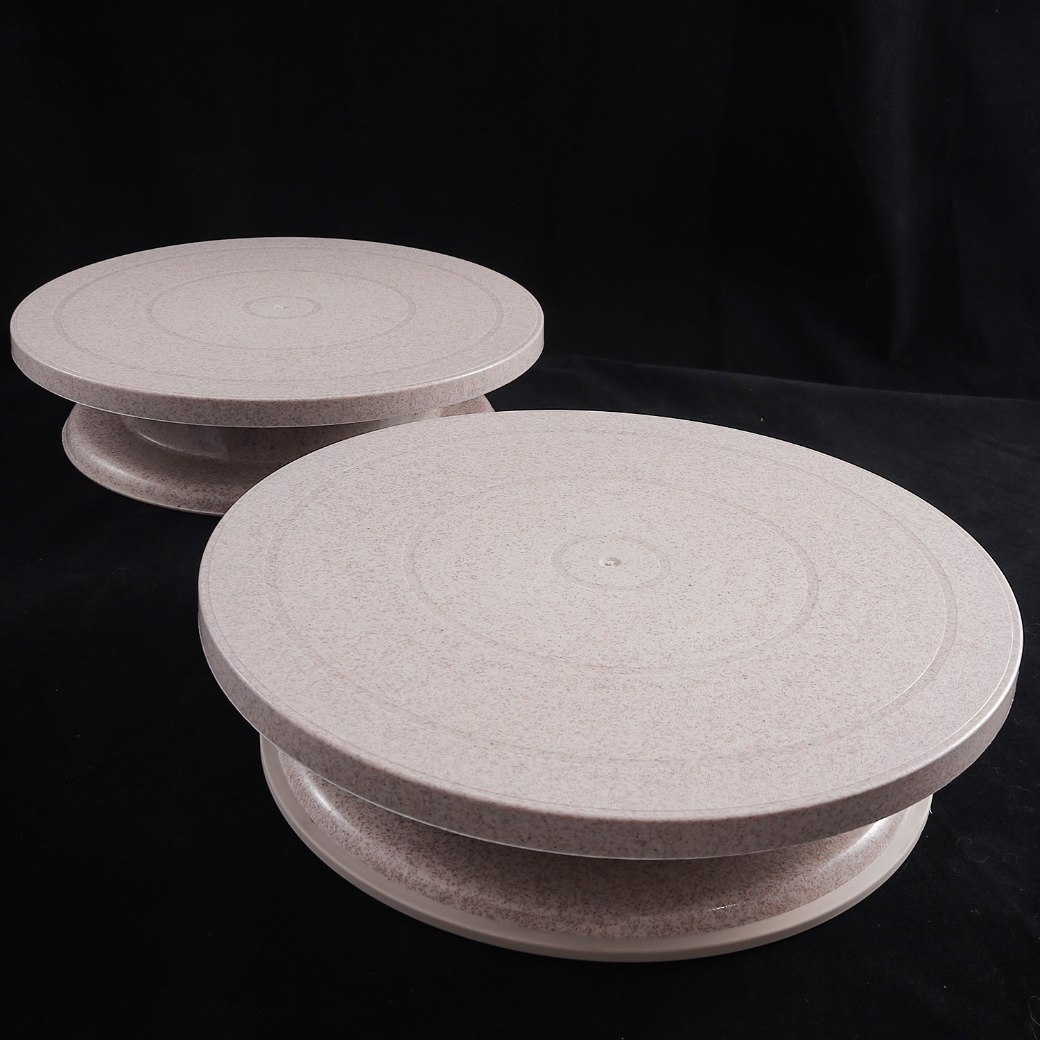 Baking tool with non-slip edge plastic cake turntable turntable wheat straw plastic PP rotating baking tool