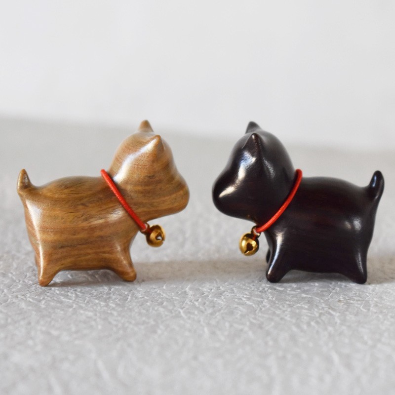 Собака милый пес милый питомец аксессуары украшения ремесла подарок черное дерево зеленое сандаловые игрушки