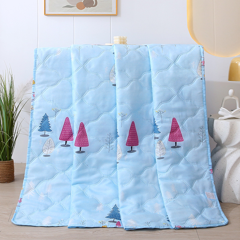 Summer cool quilt gift box summer company welfare air conditioning quilt opening activity gift summer quilt thin quilt core wholesale