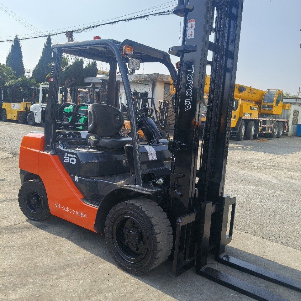 Б/У погрузчик Toyota, Б/У погрузчик Komatsu, Б/У погрузчик Heli, Б/У погрузчик Hangzhou