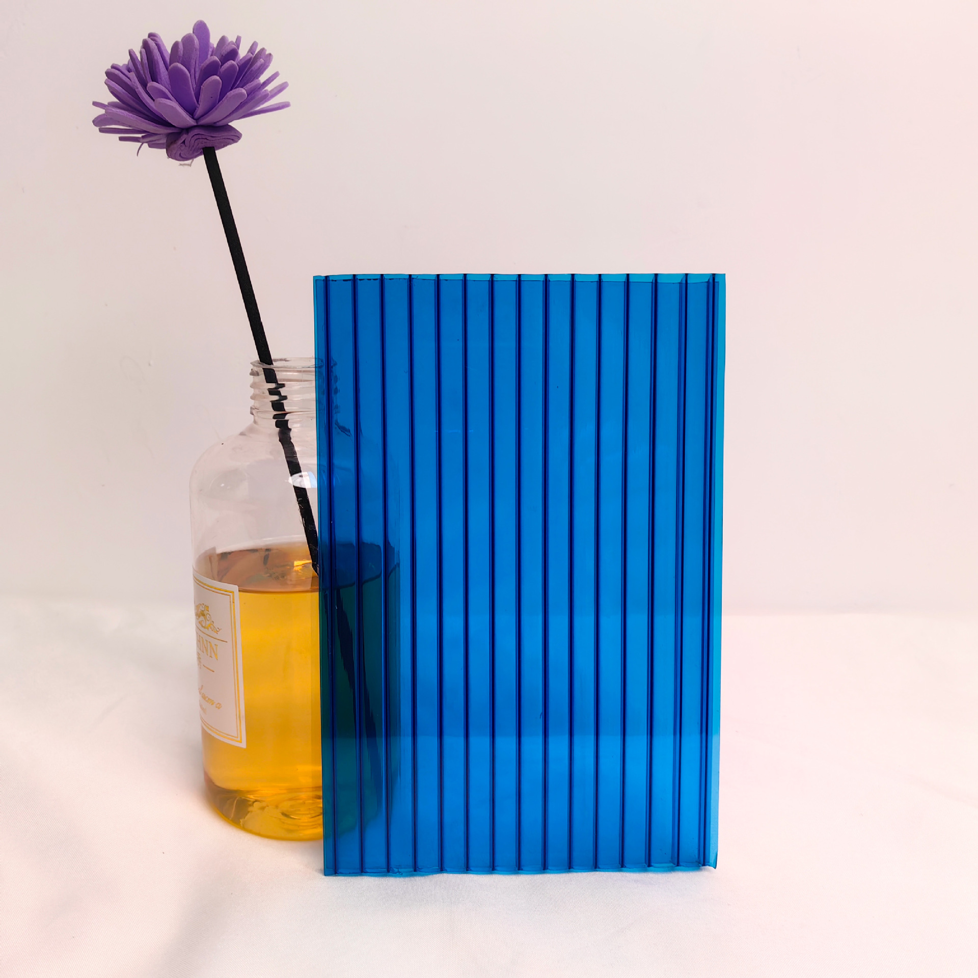 Factory wholesale double transparent sunshine board pc hollow board 3mm canopy carport outdoor balcony lighting board flame retardant