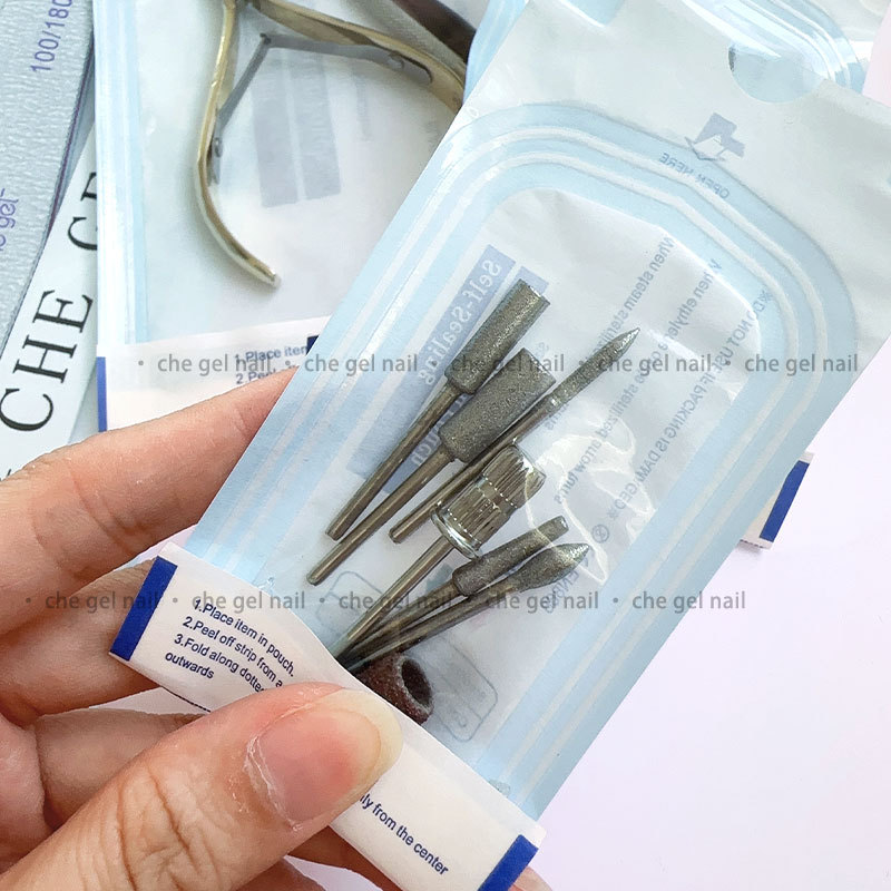 Disposable nail disinfection bag self-sealing packing bag storage bag sealing bag kit dead skin scissors tweezers dust brush