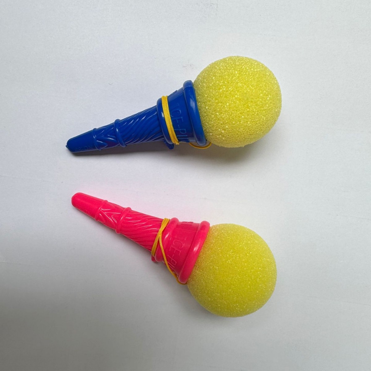 Supply 9CM ice cream spanish ball gun toy ejection ice cream pinball toy