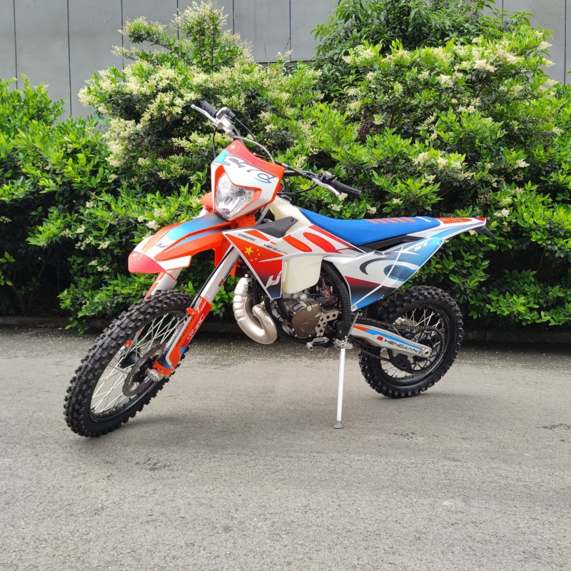 Мотоцикл Hengjian двухтактный водяного охлаждения S7Mt250 с фарами Ktm Haosai стандартный для бездорожья