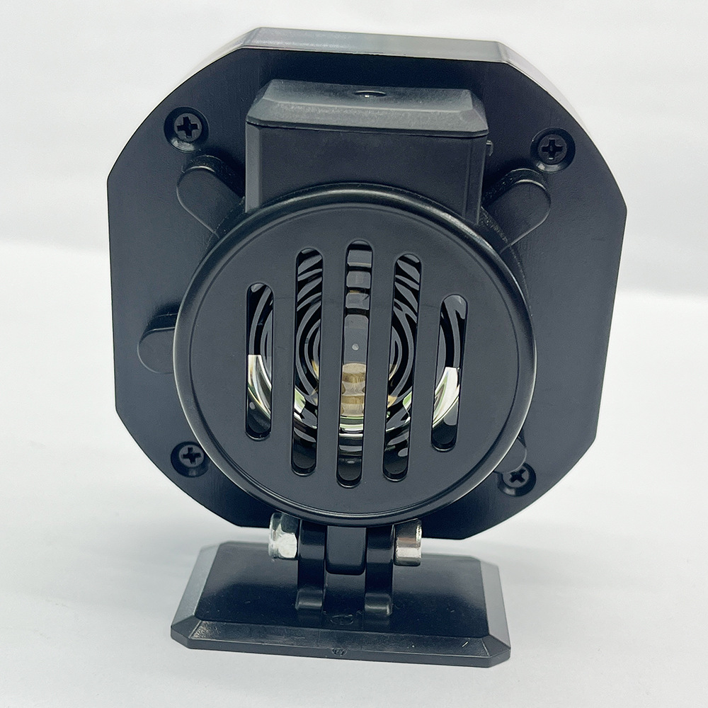 Car-Mounted Luminous Slope Meter with High Precision and Illumination