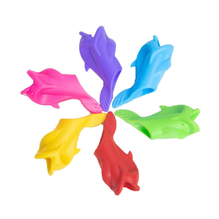 New Dolphin Creative Silicone Small Fish Pen Grip for Children and Students Writing Pen Corrector Wholesale