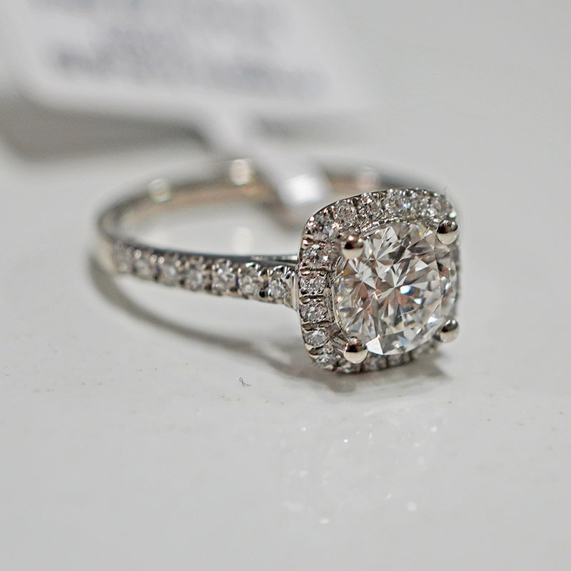 Pt950 Platinum Cultivated Diamond Ring for Women Square Starry Wedding Proposal