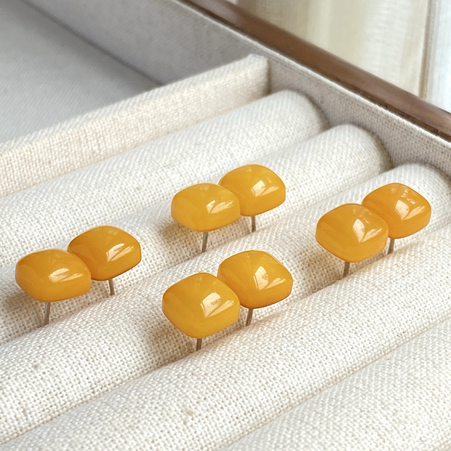 Natural Old Beeswax Earrings, All-Over 925 Silver Small Earrings, Old Wax Sugar Cube Earrings, Genuine Beeswax Earrings, 9mm