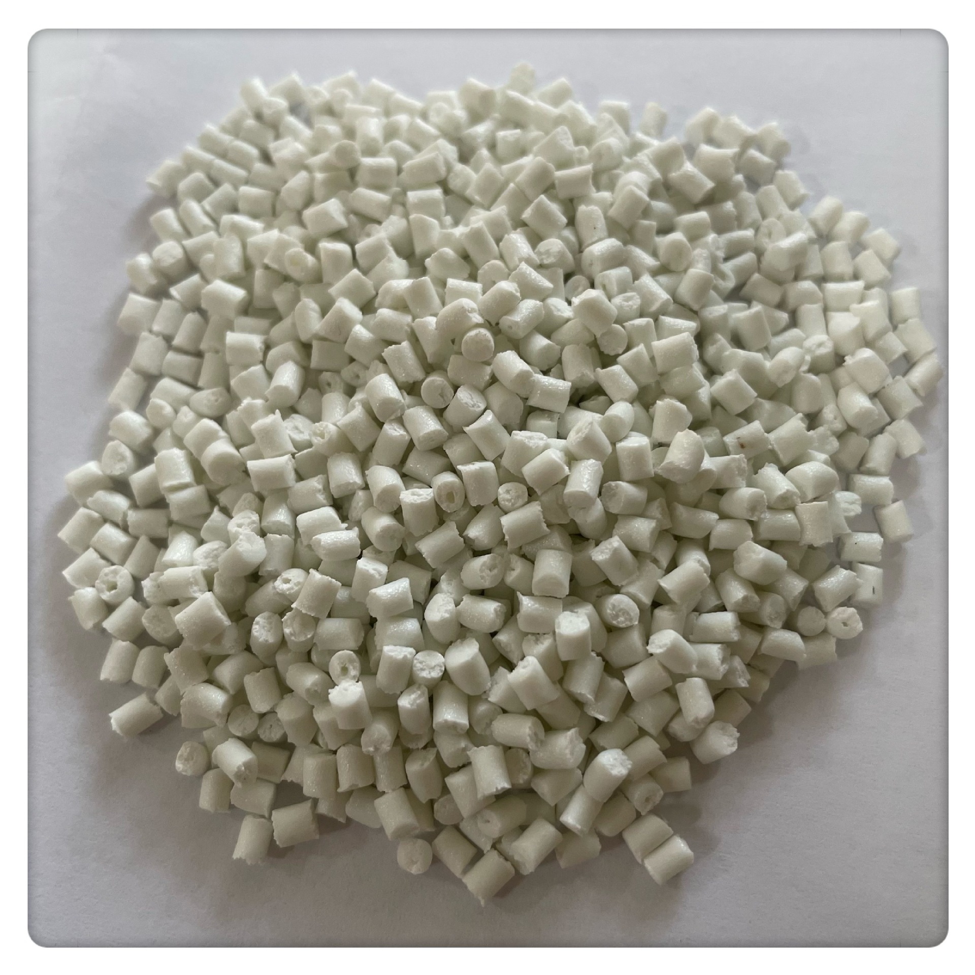 Pbt Laser Engraving Material Engineering Plastic Natural Color Fireproof Fiber Reinforced White Engraving Black Charger Shell Instrument Button