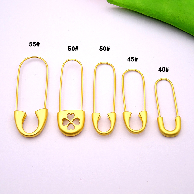 Simple Ancient French Gold Safety Pin Four-leaf Clover Decorative Buckle Pin Safe Pregnant Women Baby DIY Brooch Accessories