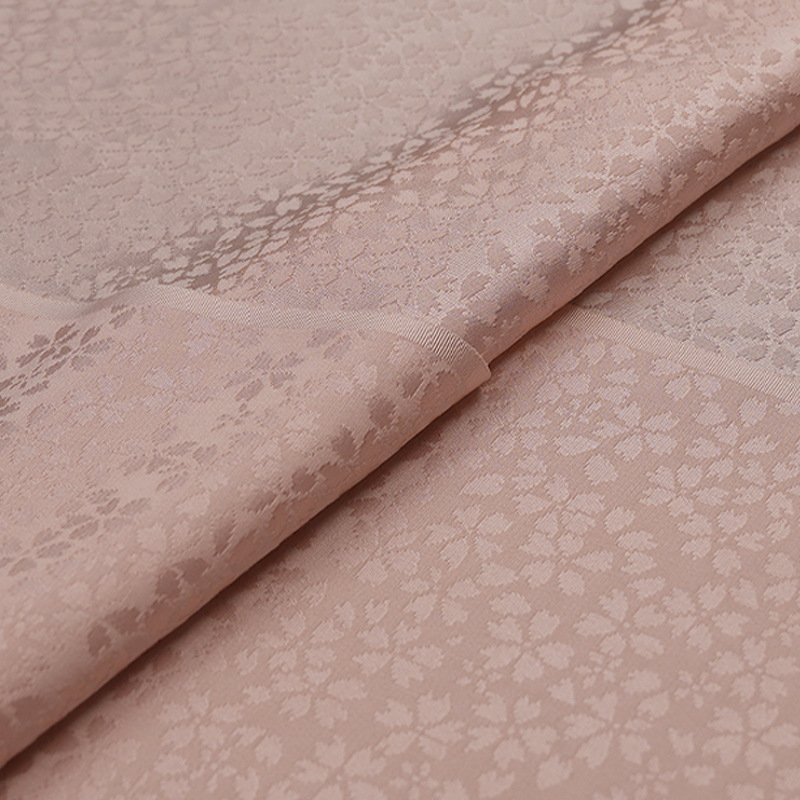 Шелковая ткань для традиционных китайских ханфу и жилетов чонгсань