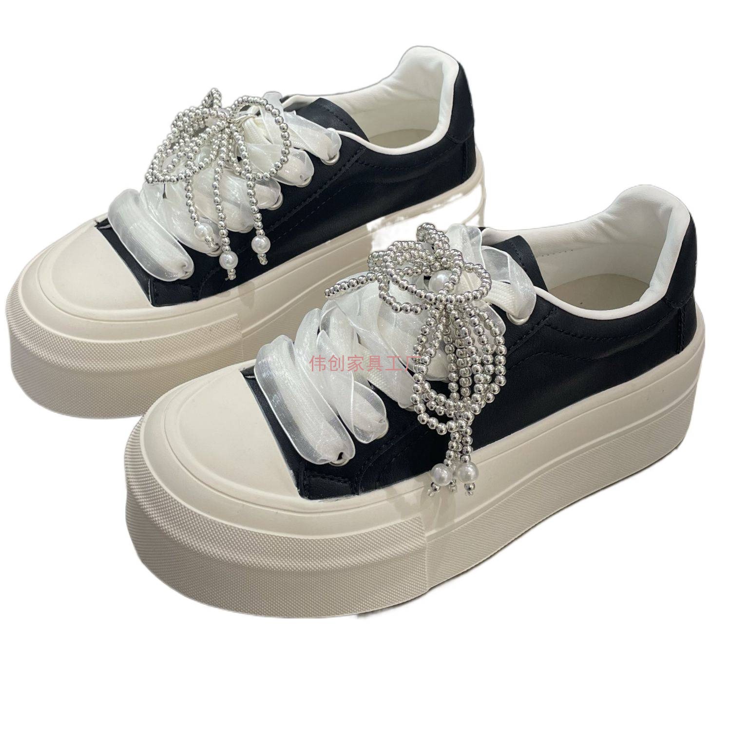 2025 Spring and Autum New Beaded Soft Leather Platform Shoes for Women Thick-Soled Casual Heightening Fashion Versatile White Shoes Sneakers