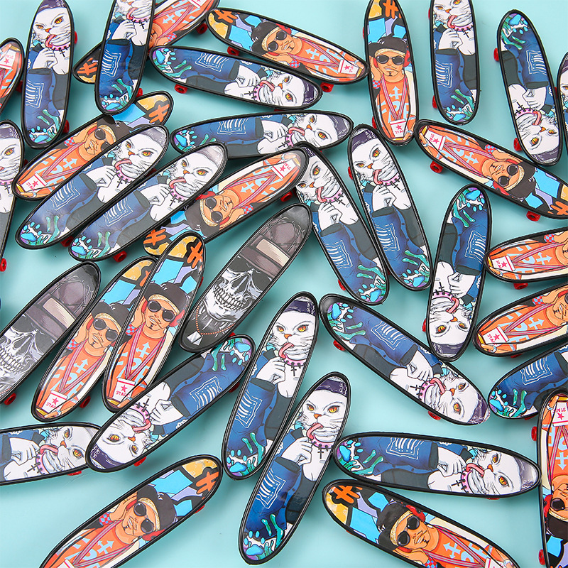 Мини скейтборд для пальцев пластиковые настольные детские игрушки оптовая продажа Taobao AliExpress мелкие подарки игрушки