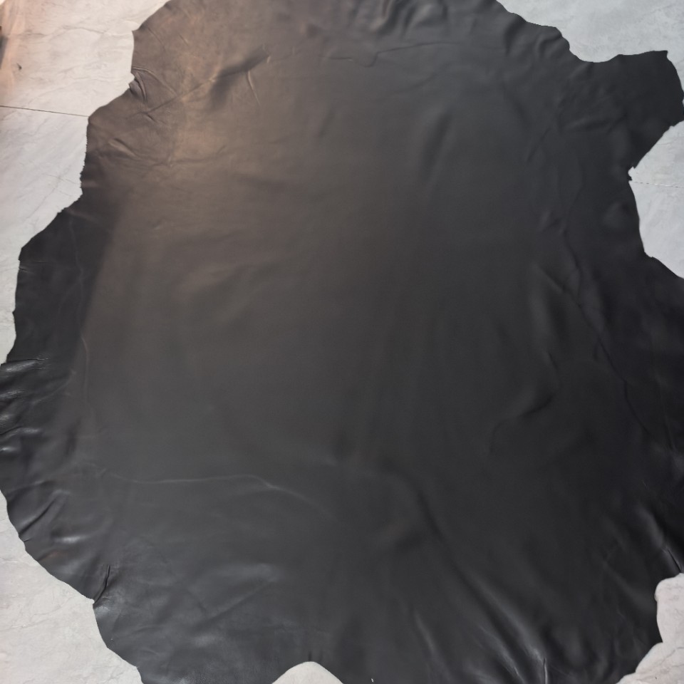 Manufacturer Exports 0.8mm Thick Pure Eco-Friendly Goatskin Suitable for Making Coats and Jackets, Cross-Border Hot-Selling Fabric