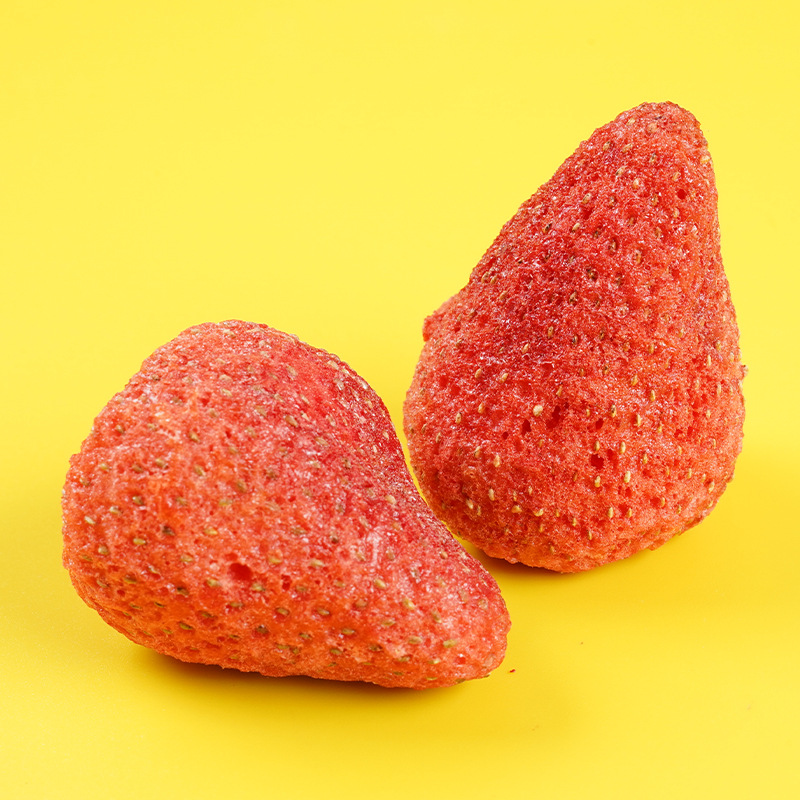 Fd Freeze-Dried Strawberries Grade a Whole Strawberry Pieces Strawberry Crisps Bulk Snowflake Pastry Baking Ingredients Frozen Crispy Cake