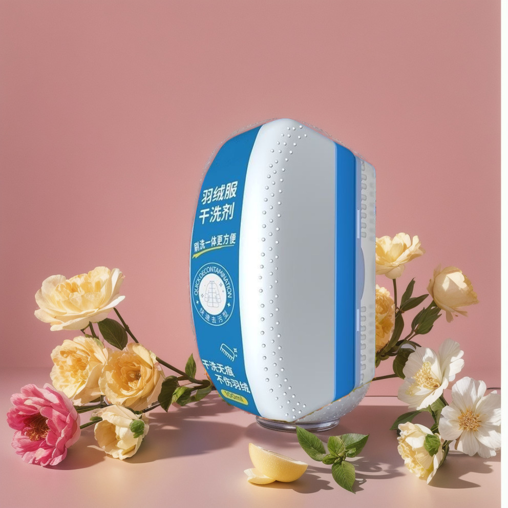 Special Dry Cleaning Agent for No-Wash down Jackets, No-Wash, Stain and Oil Removal, Multi-Functional Dry Cleaning Brush, All-In-One New Style