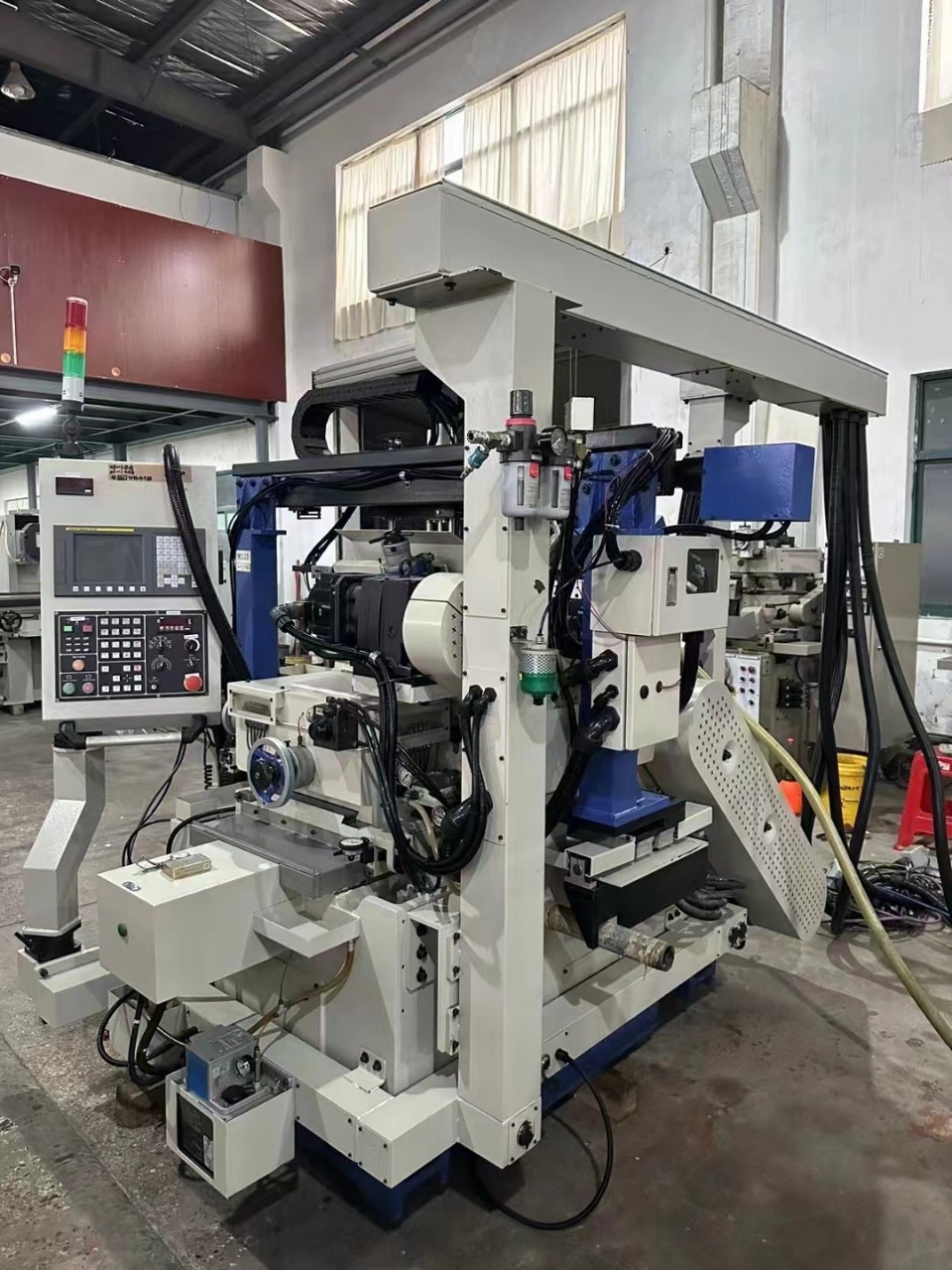 Imported Jianhe Centerless Grinder 18 machine CNC three-axis high-precision ceramic ferrule ultra-precision micro valve stem