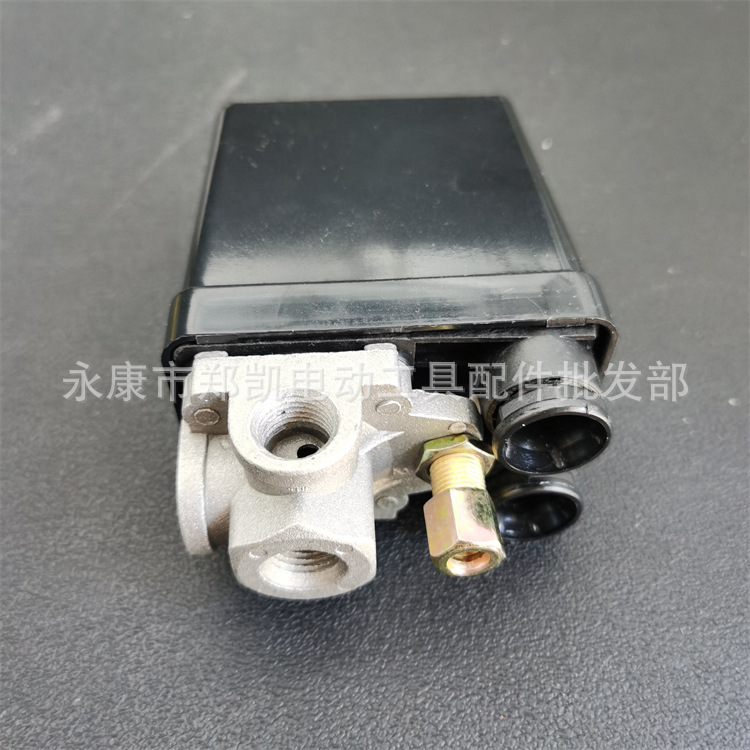 Fine Air Pump Single Hole Switch Air Compressor Pressure Switch Air Pump Brake Switch Four Holes (used