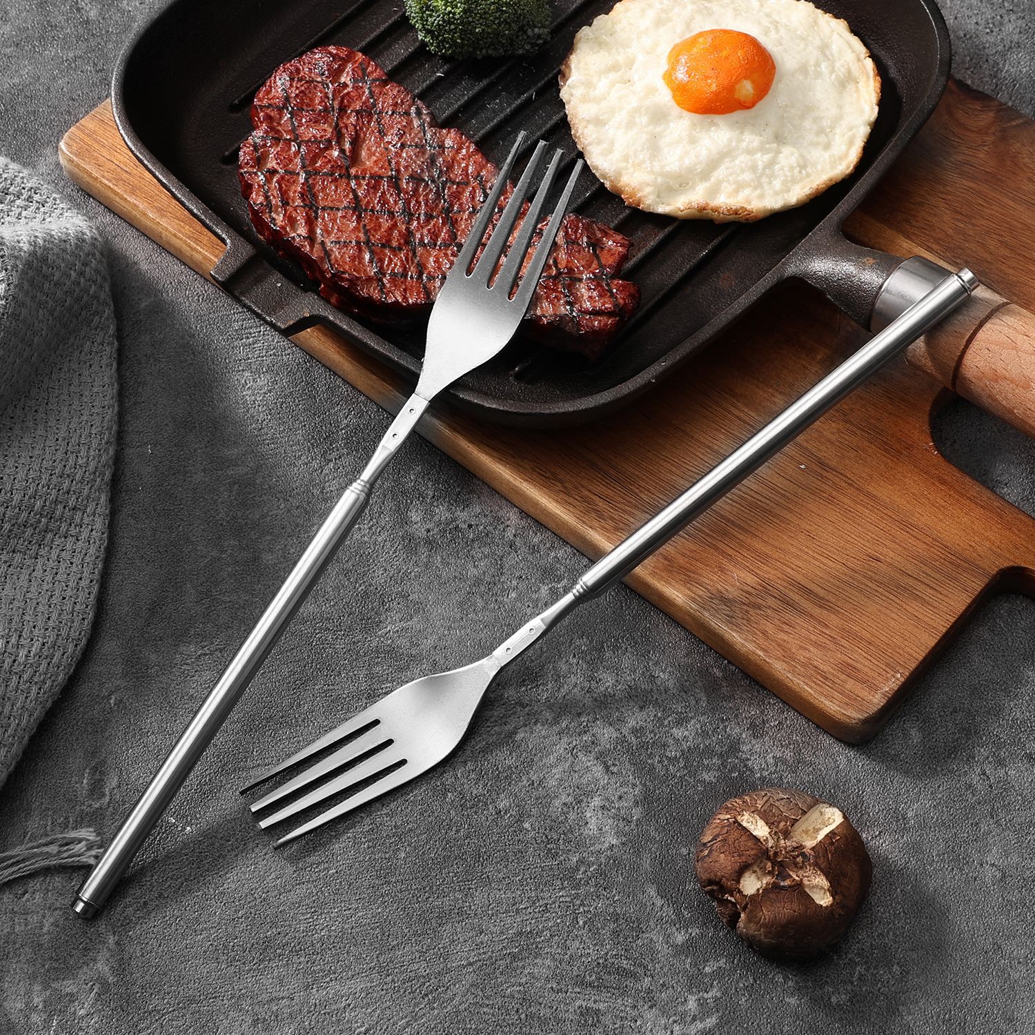 Factory Ready-Made Stainless Steel Telescopic Western Food Forks and Spoons Portable Tableware Dining Table Outdoor Camping Forks and Spoons Extra Long Forks