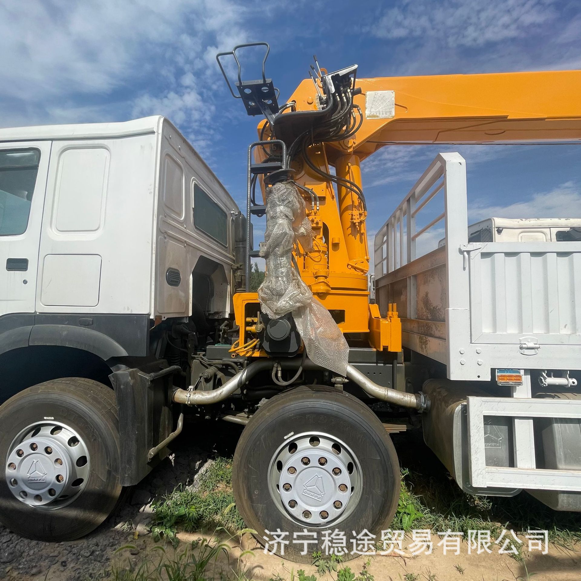 Cross-Border Supply of Sinotruk Howo371 6X4 5-Ton Truck Crane Engineering Truck Truck Crane