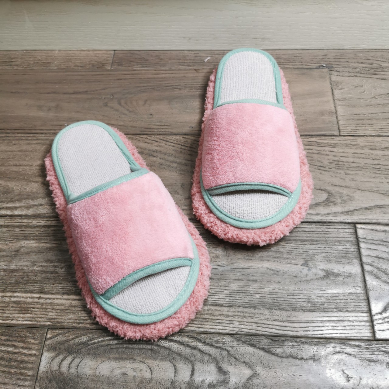 Solid Color Japanese Style Simple Couple's Erasable Floor Sweeping Wooden Floor Tile Cleaning Slippers Lazy Slippers