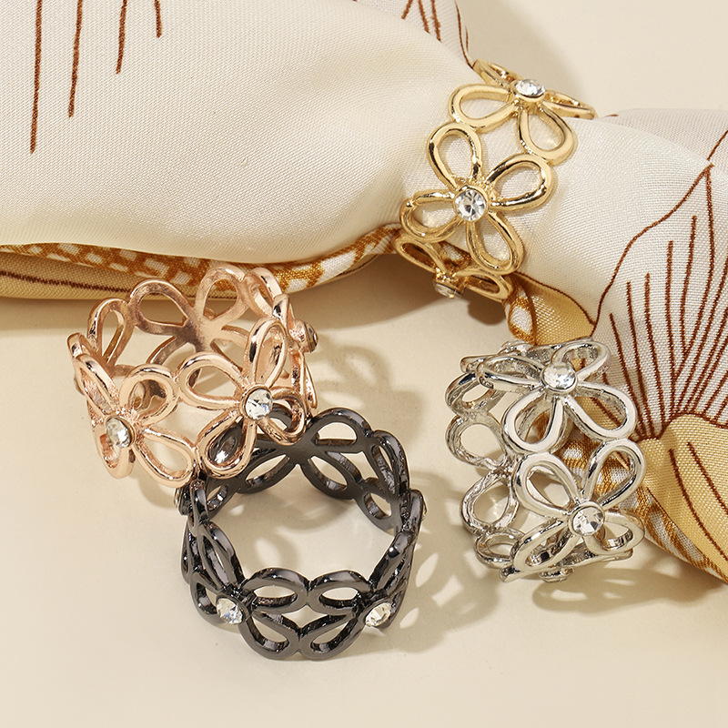 Клипса для шали с продвинутым дизайном, металлическая геометрическая фиксированная пряжка в форме четырехлистного клевера, инкрустированная бриллиантами