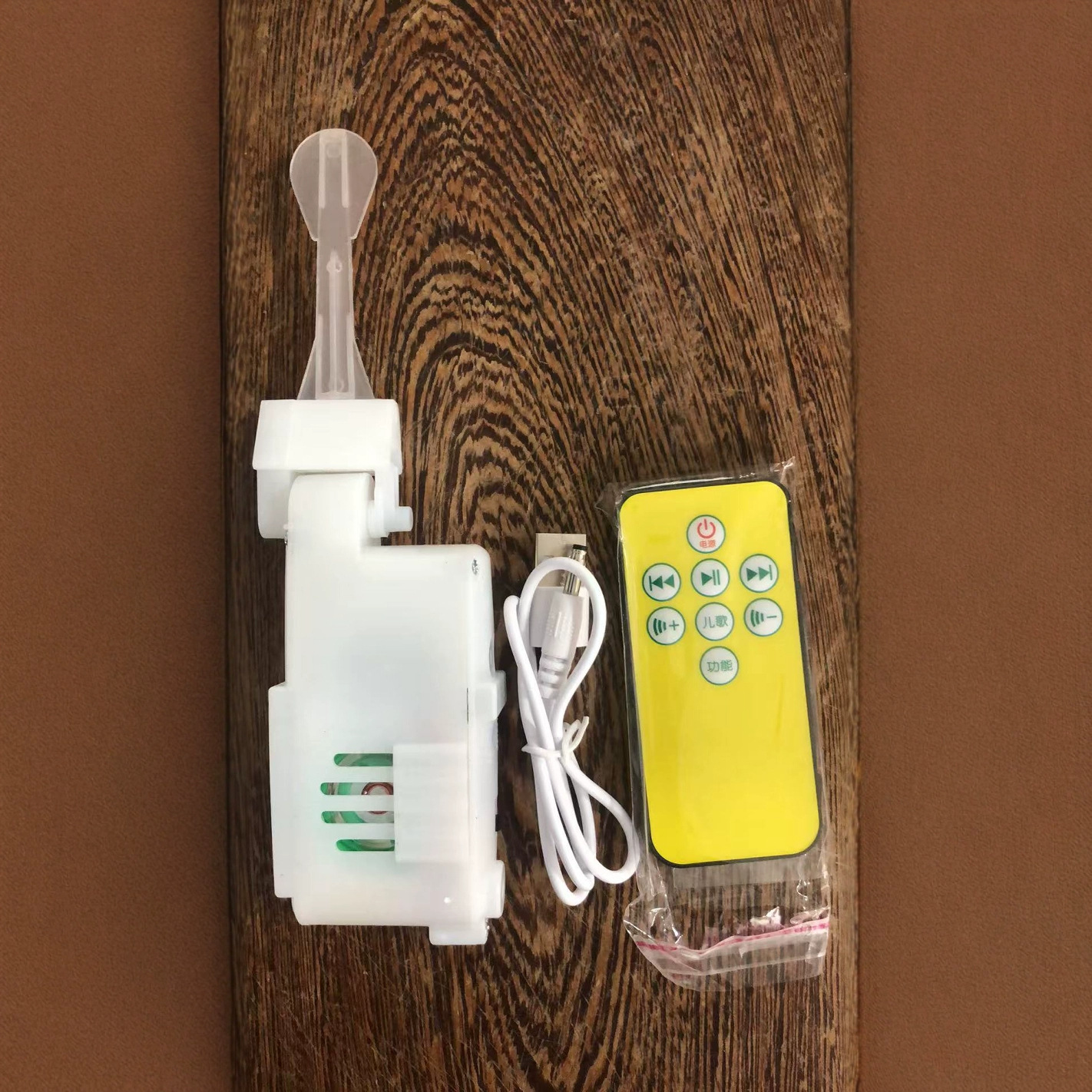 в наличии оптовая продажа хлопковое движение электрическая кукла плюшевая игрушка подарок на день рождения аксессуары для движения электрической игрушки