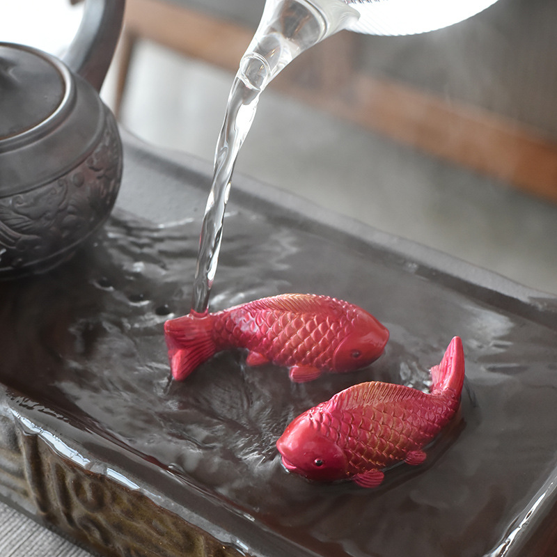 Tea table ornaments new national tide net red color fish tea pet ornaments can raise tea play tea