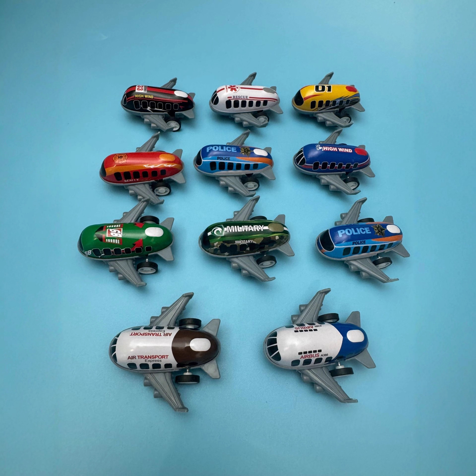 New Wholesale Aircraft Model Simulation Pull-Back Aircraft Mini Alloy Metal Tin Passenger Aircraft Children's Toys Gifts