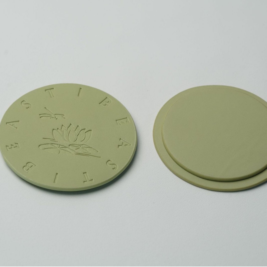 Factory direct Nordic style round PU coaster leather heat insulation placemat square coffee coaster production