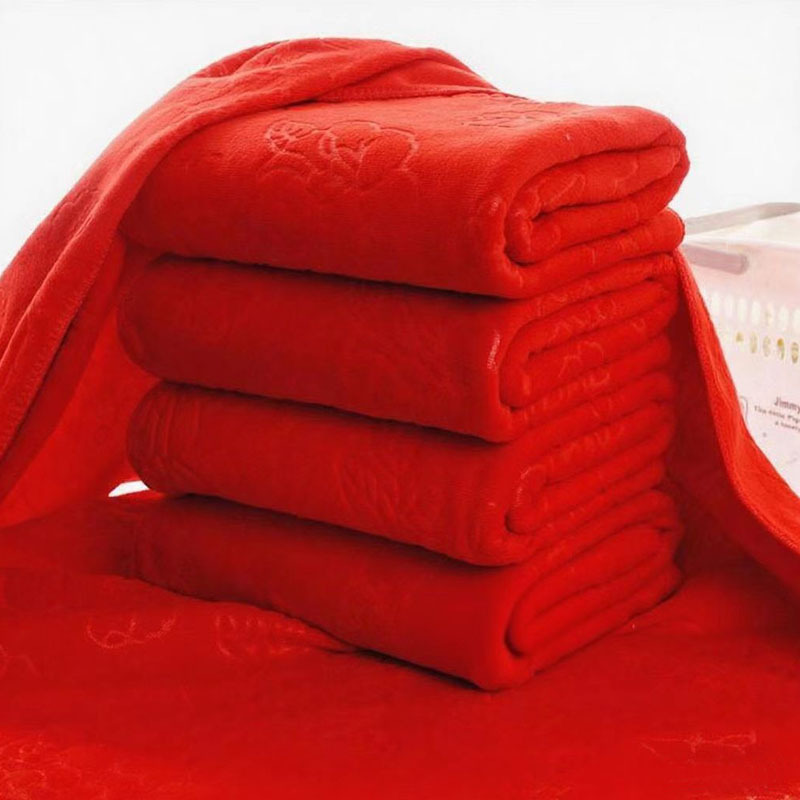 Factory wholesale big red bath towel ultra-fine fiber wedding return embossed Xi word absorbent thick soft 70*140
