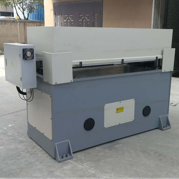 Auto sound insulation cotton full-automatic unilateral automatic feeding 80 tons precision four-column cutting machine blanking machine