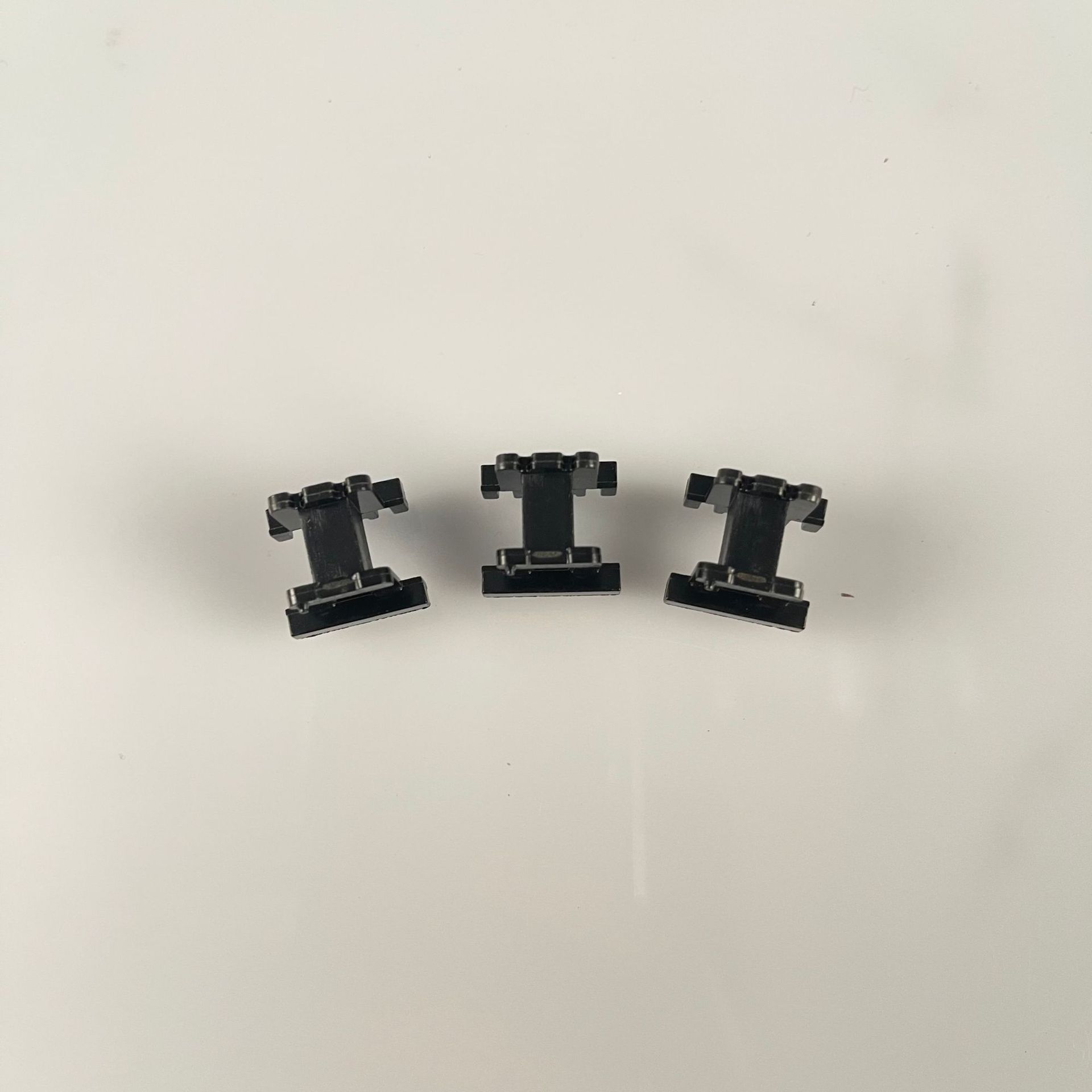 Производители поставляют EE16 горизонтальный утолщенный расширенный 5+5, магнитное ядро увеличено до 7MM, расстояние между рядами 13mm бакелитовый скелет