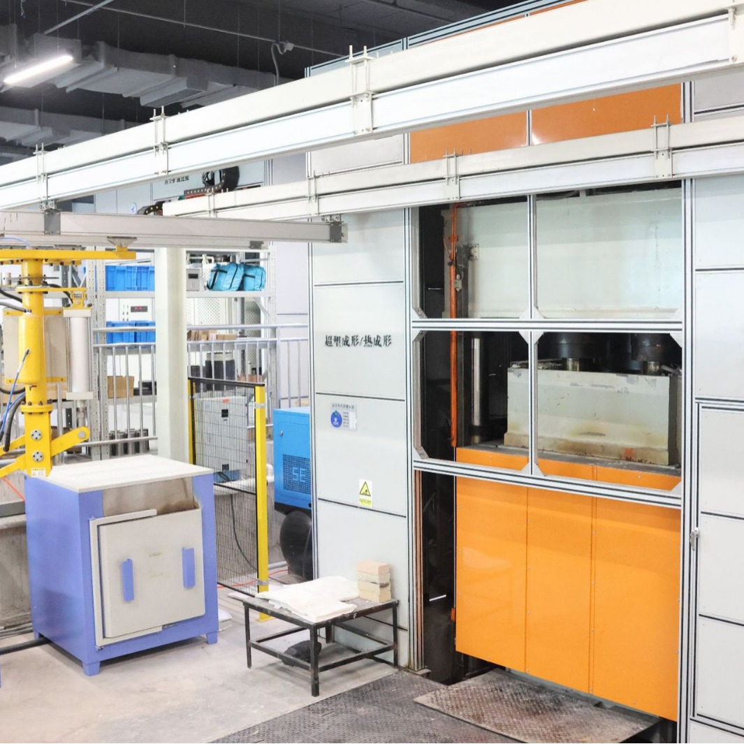 630t Thermoforming Titanium Magnesium and Other Diffuse Alloy Materials Complex Multilayer Structure Superplastic Forming