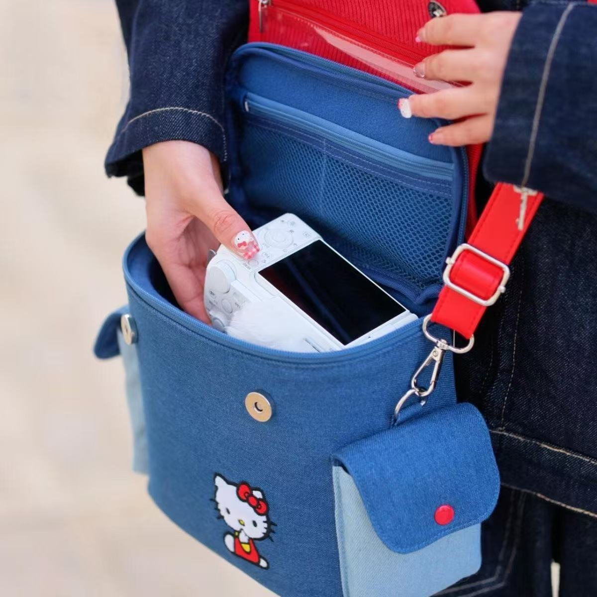 The New Hellokitty Is Suitable for Fuji Xs20Xt5 Canon R50 Sony Zve10 Instant Camera Bag