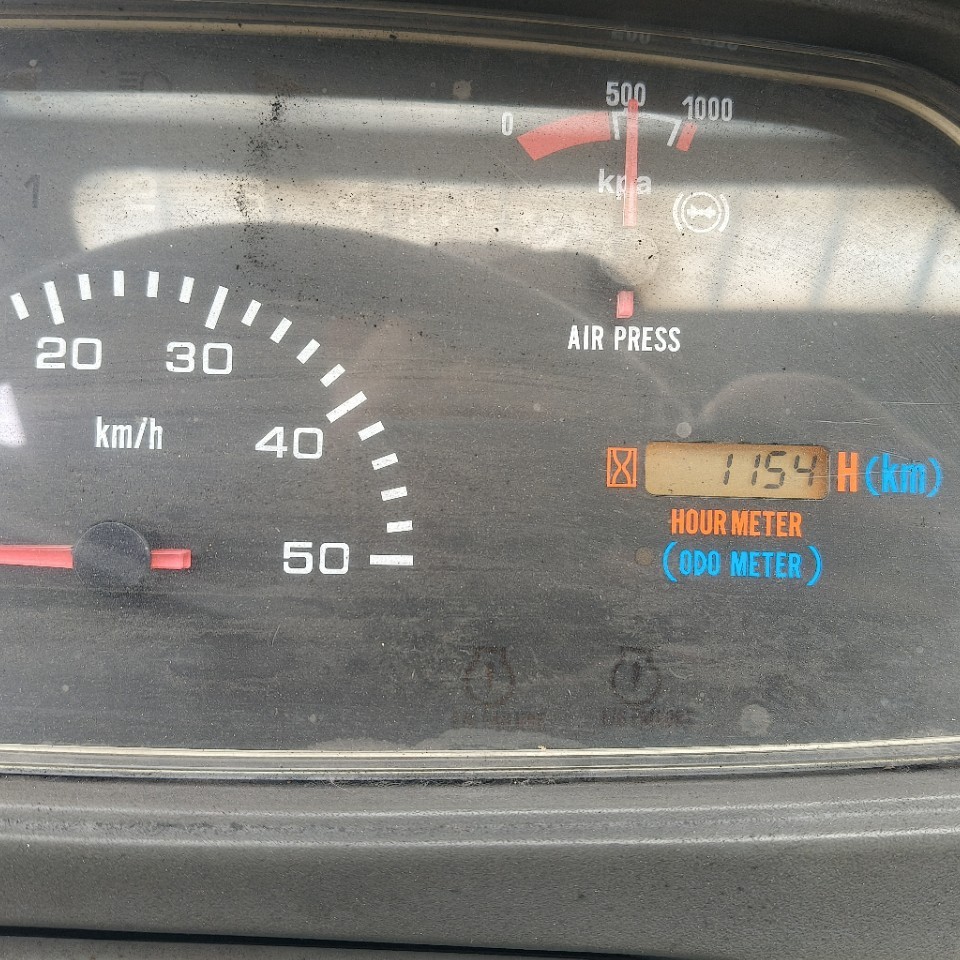 Spot Supply of Top-Quality Japanese Tcm 16-Ton Diesel Forklift with Cab and Double-Row Wheels