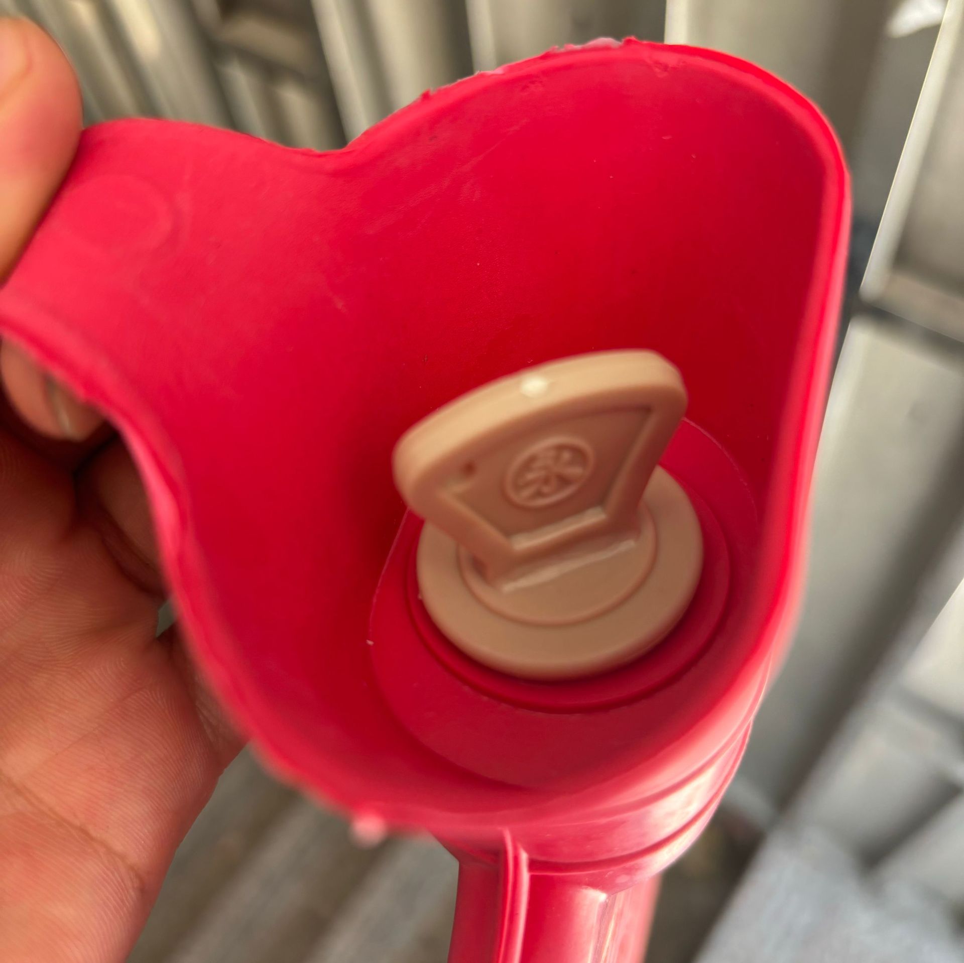 Shanghai Yongzi Plate Rubber Hot Water Bag Plug Large Medium small size Extra Large Yongzi Hot Water Bag Lid Male Wire