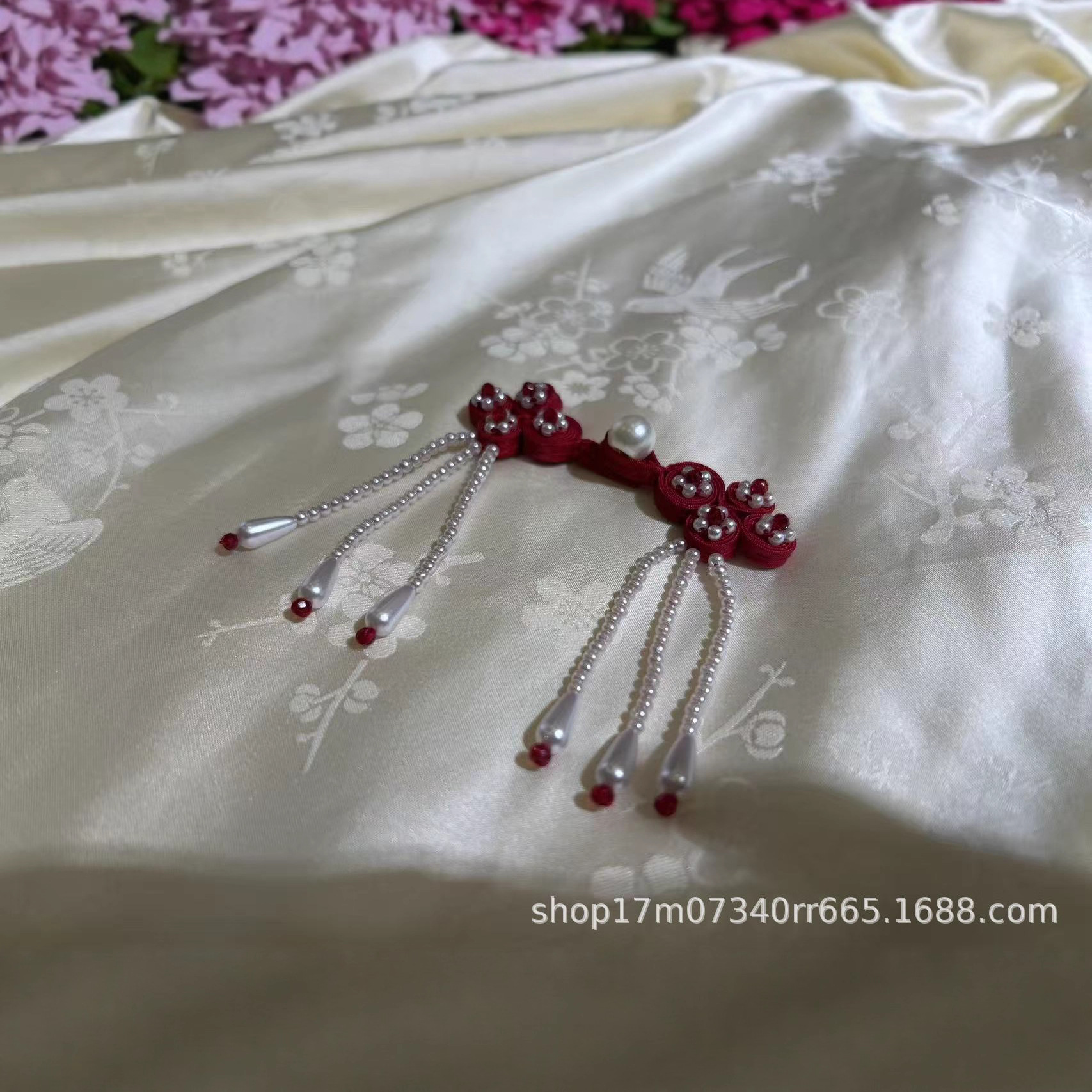 Чонгсам с кристаллической пряжкой и бусинами кошачьего глаза, украшенный в стиле чонгсам, китайская воротник-пряжка, прочная висячая цепочка с кисточкой