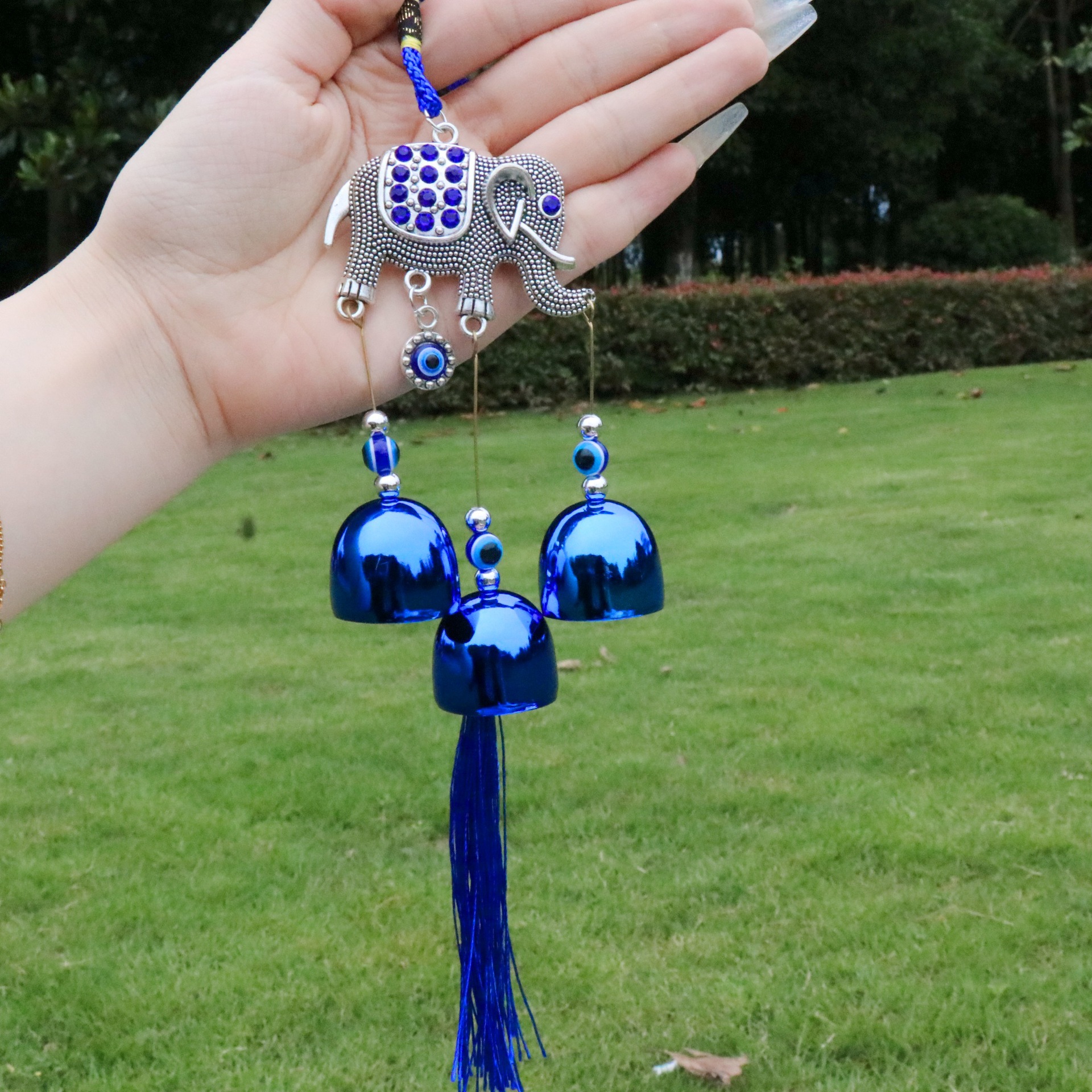 Cross-border hot-selling wind chimes blue-eyed bells metal ornaments national wind wall hangers foreign trade gifts wholesale manufacturers