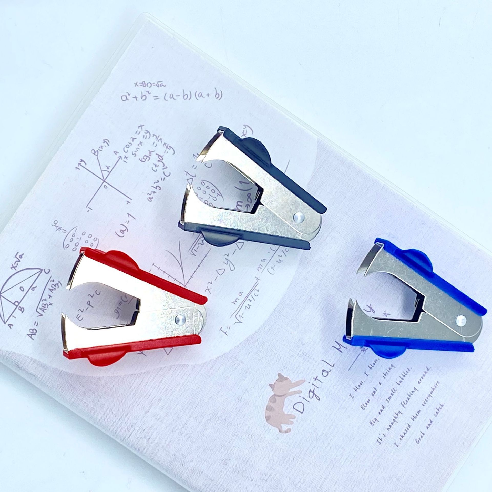 Mini needle remover labor-saving nail remover small hand-held nail remover manufacturers wholesale