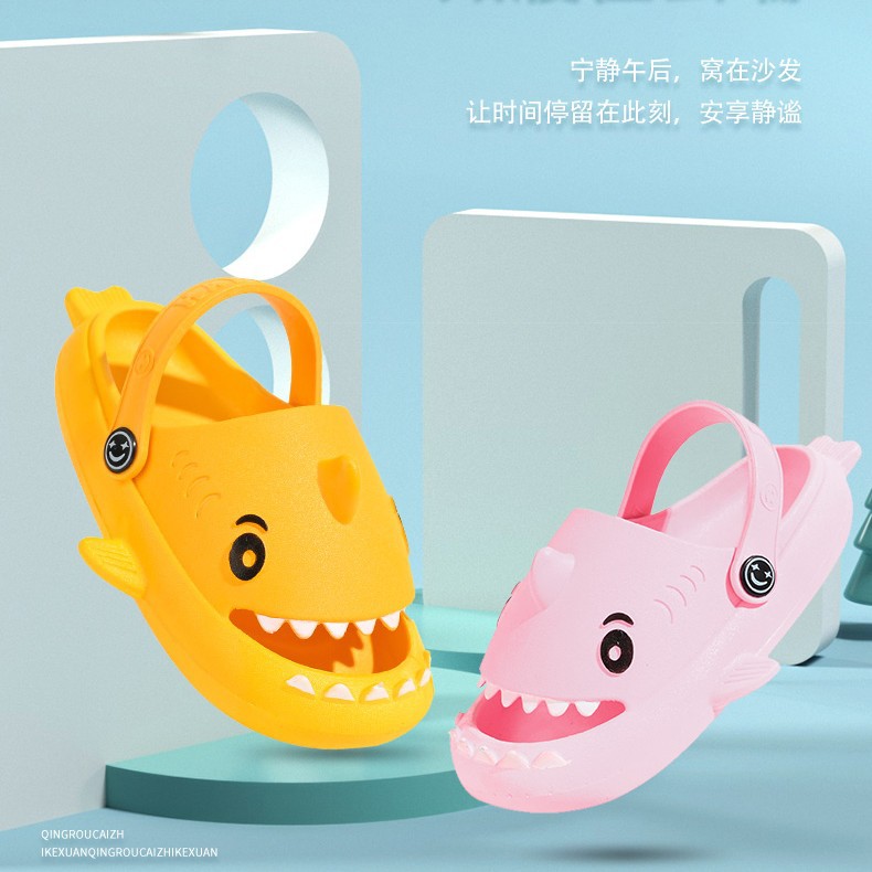 Детские шлепанцы-акулы для дома, летние, нескользящие, с толстой подошвой, милые мультяшные тапочки для детей