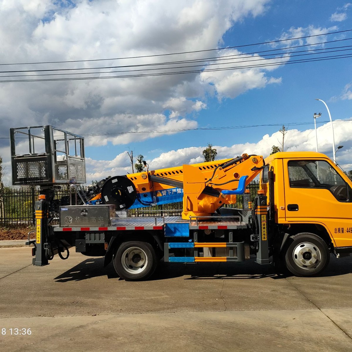 Jmc Shunwei 23m Aerial Work Platform Factory Direct Sale 15- 45m , Various Export Models Available