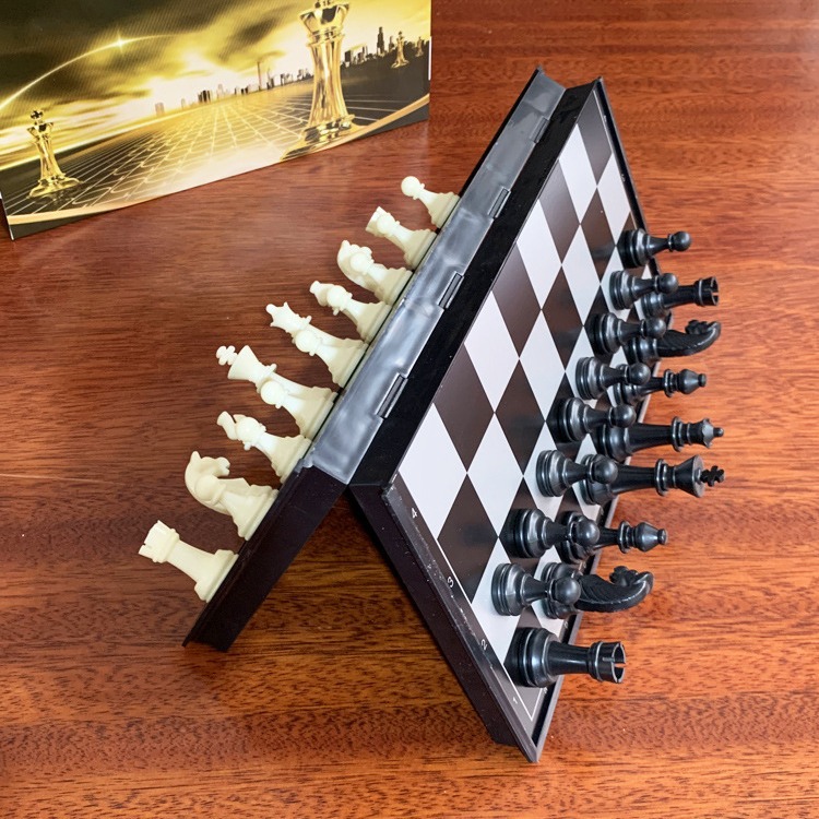 Magnetic Folding Chess Children Beginner Portable Magnetic Chess Board Adult Student Training