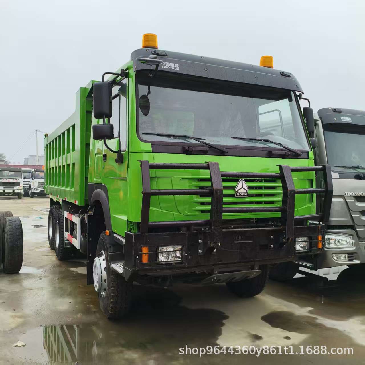 Sales of 99 New Howo Dump Trucks Equipped with Weichai Wp Series Engines Are Easy to Operate and Exported to Africa