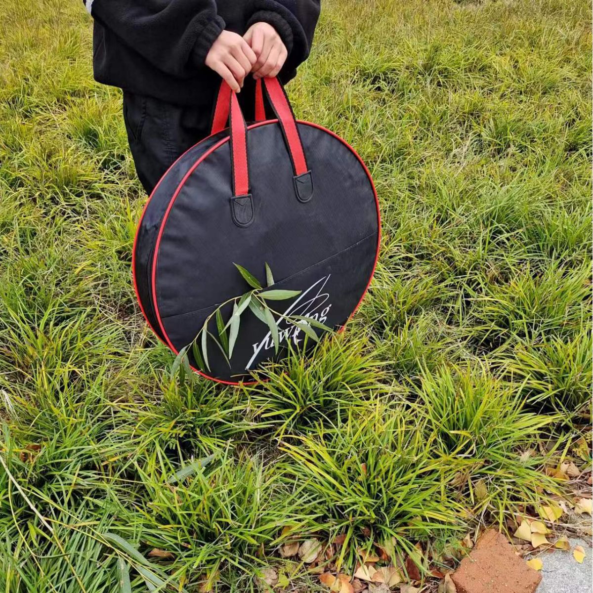 Wholesale fish protection bag multifunctional fishing bag portable canvas side pocket round square waterproof wear-resistant fishing bag